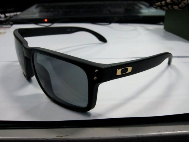 Oakley Holbrook Shaun White Matte Black Polarized Oakley Holbrook Shaun White Matte Black Polarized
